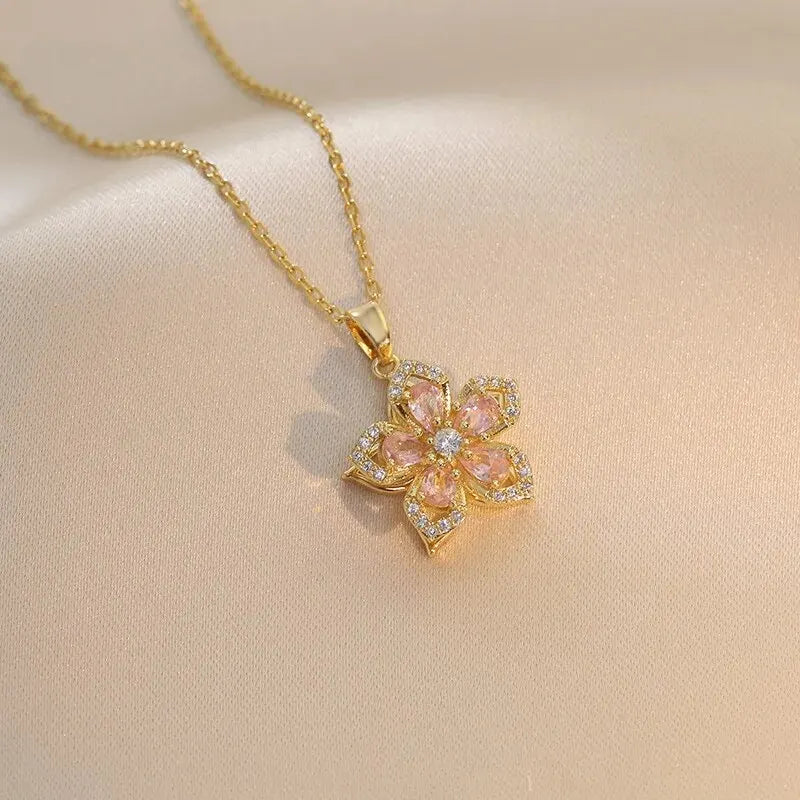 Spin Flower Necklace